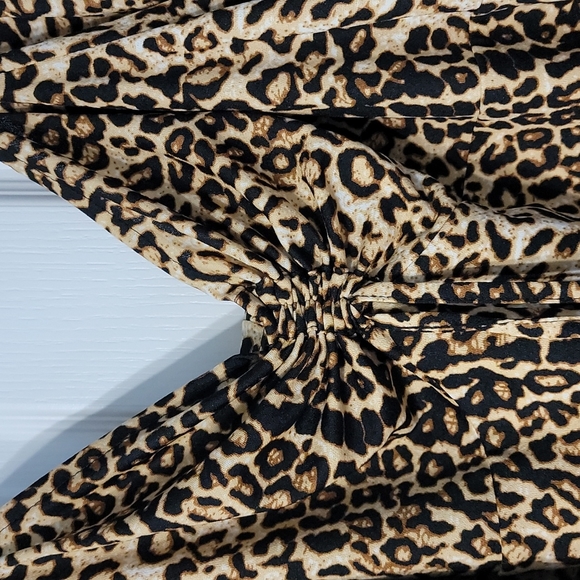 Dress - Mini - Picture 8 of 9